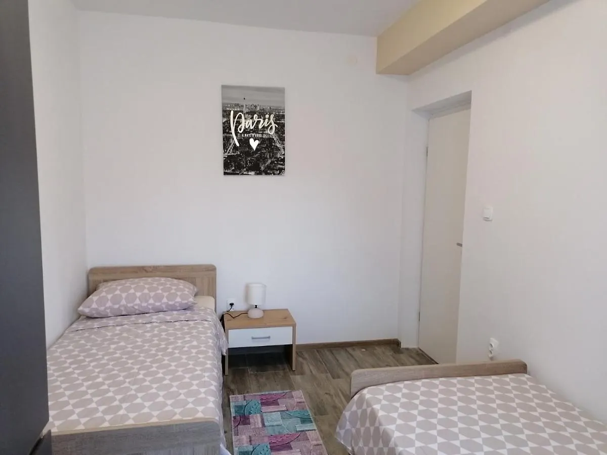 Lejlighed Apartman Nina Kali